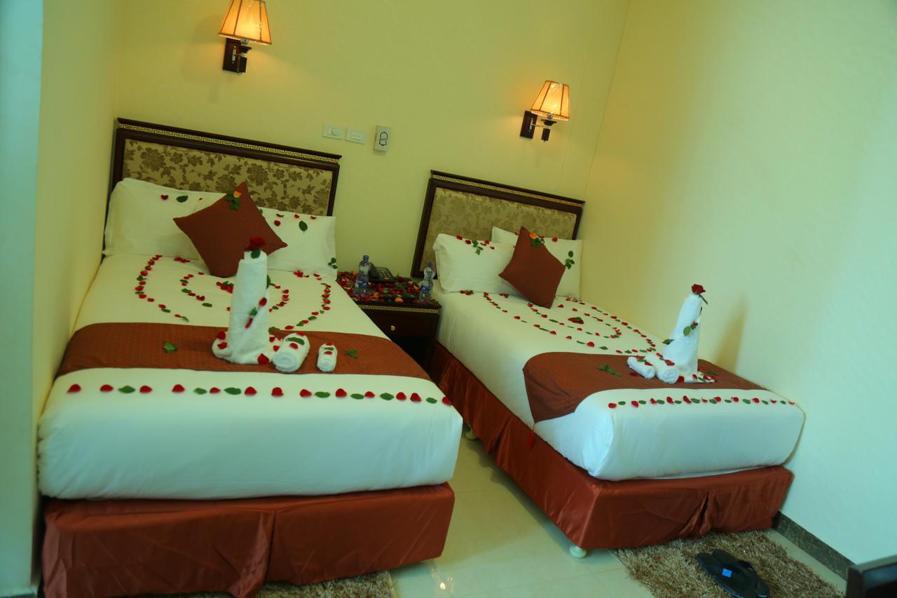 Solyana Hotel บาเฮอร์ดาร์ ภายนอก รูปภาพ