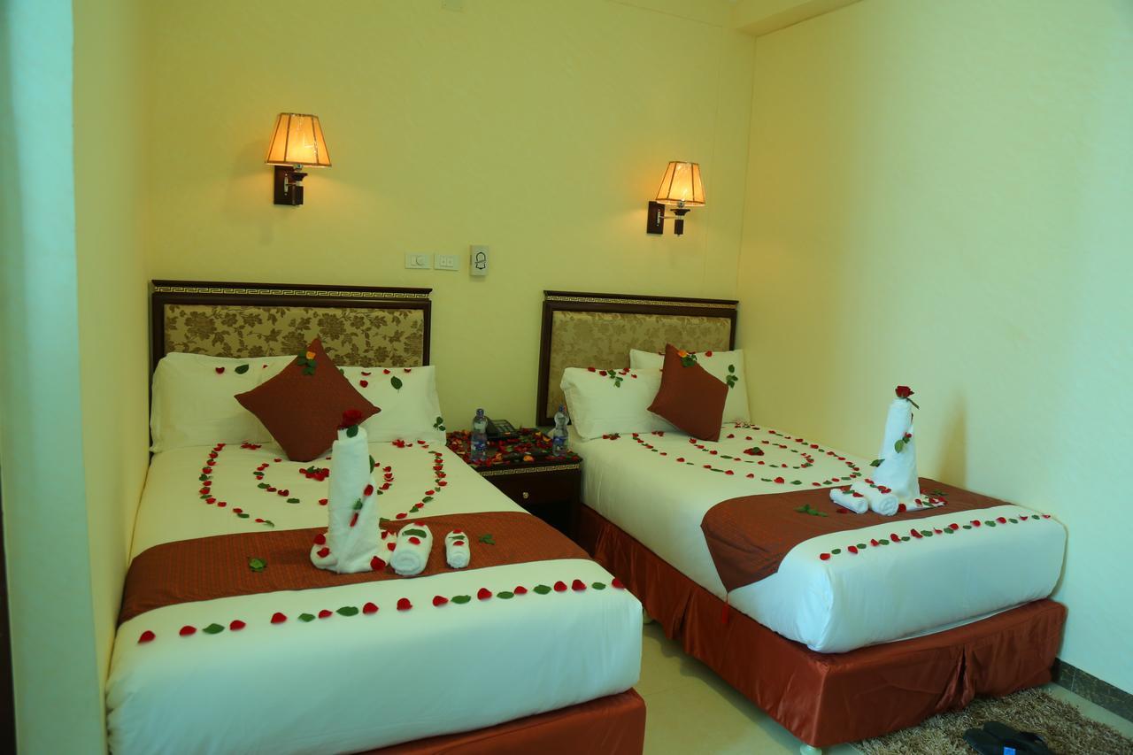 Solyana Hotel บาเฮอร์ดาร์ ภายนอก รูปภาพ