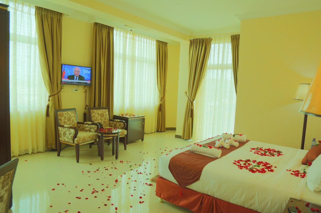 Solyana Hotel บาเฮอร์ดาร์ ภายนอก รูปภาพ