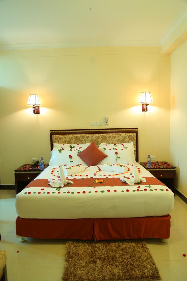 Solyana Hotel บาเฮอร์ดาร์ ภายนอก รูปภาพ