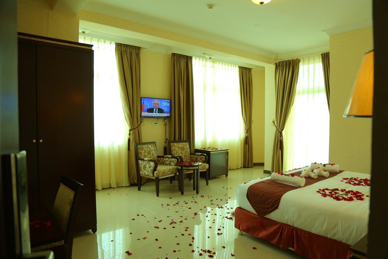 Solyana Hotel บาเฮอร์ดาร์ ภายนอก รูปภาพ