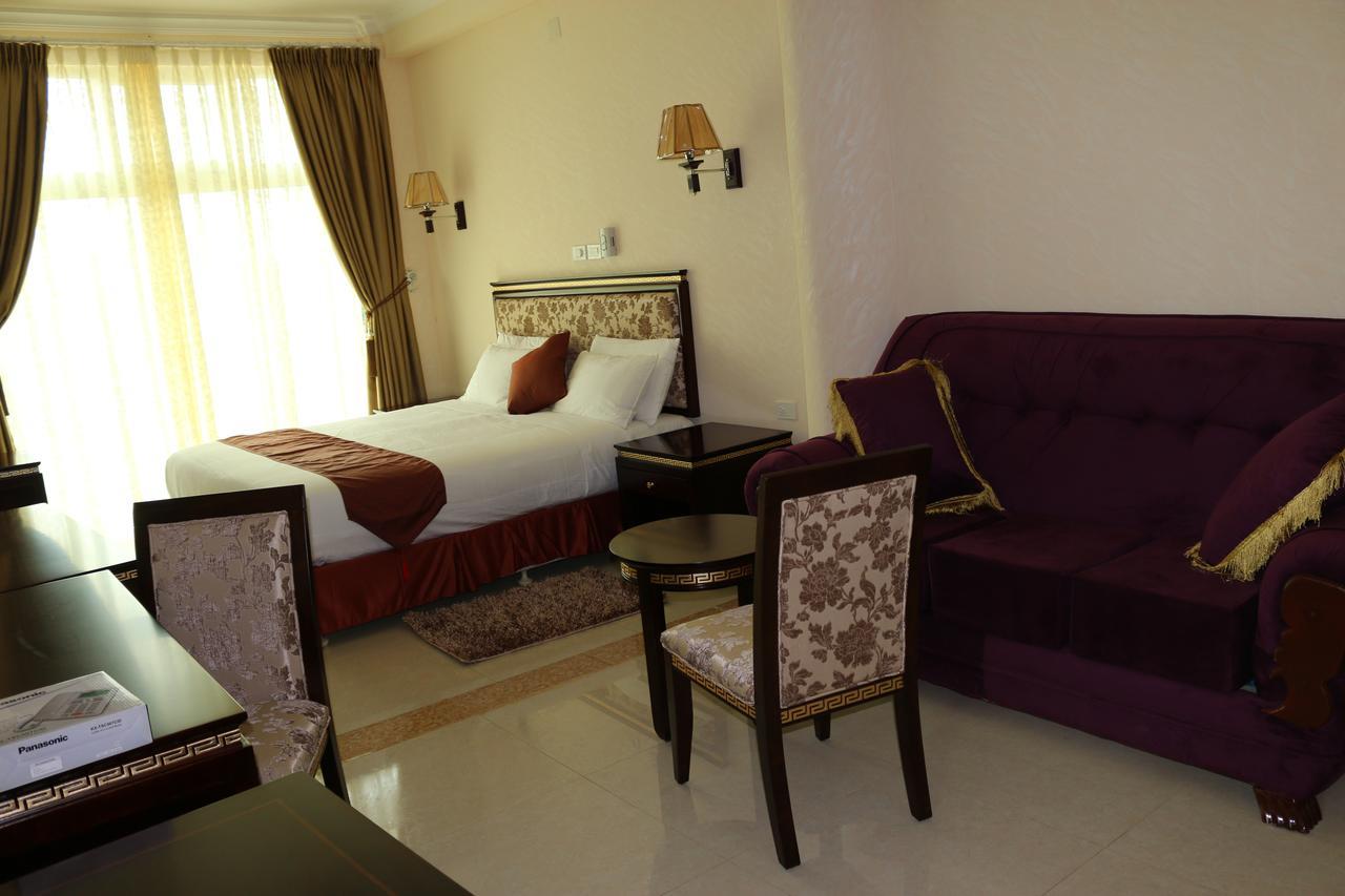 Solyana Hotel บาเฮอร์ดาร์ ภายนอก รูปภาพ
