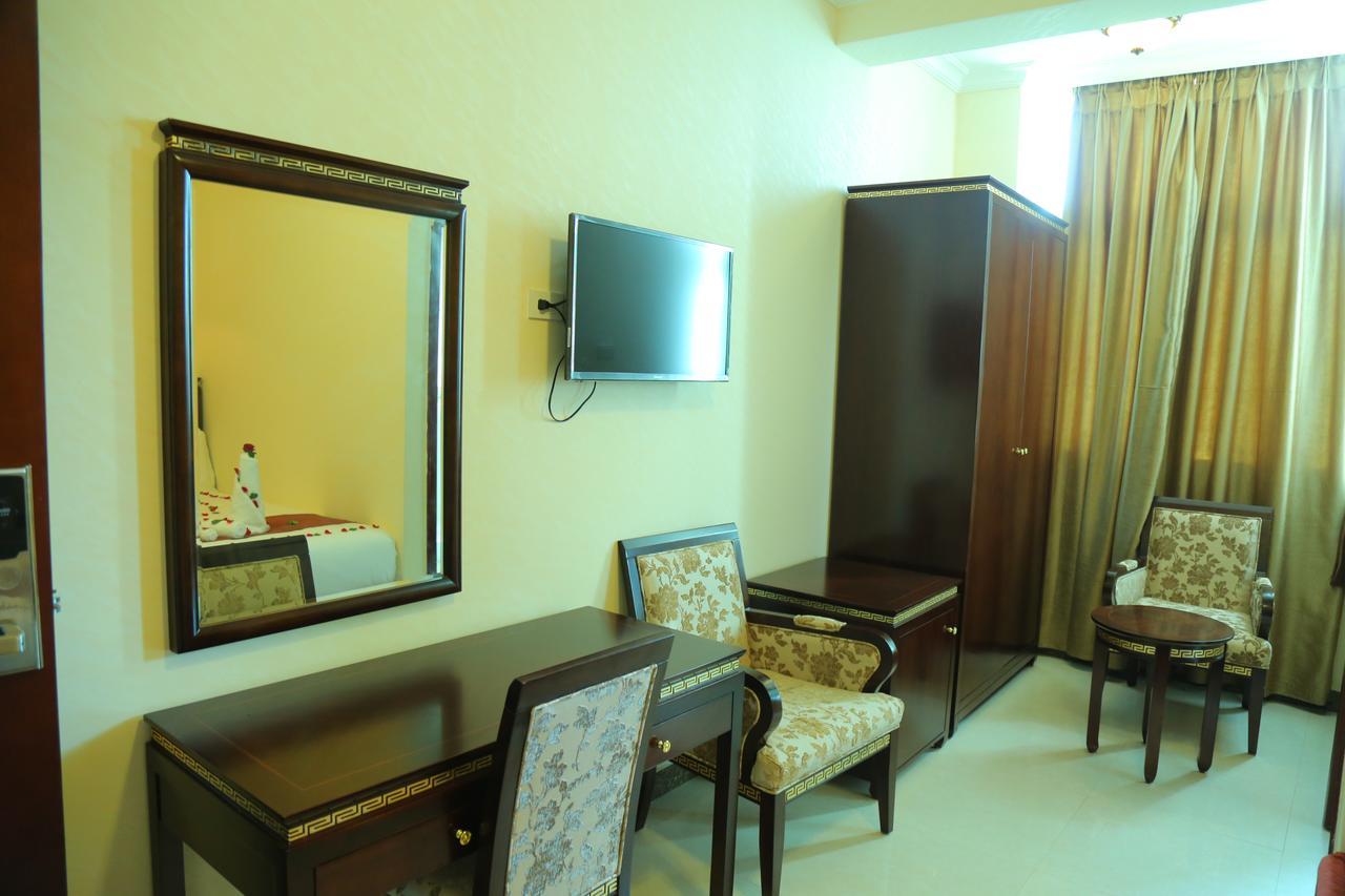 Solyana Hotel บาเฮอร์ดาร์ ภายนอก รูปภาพ