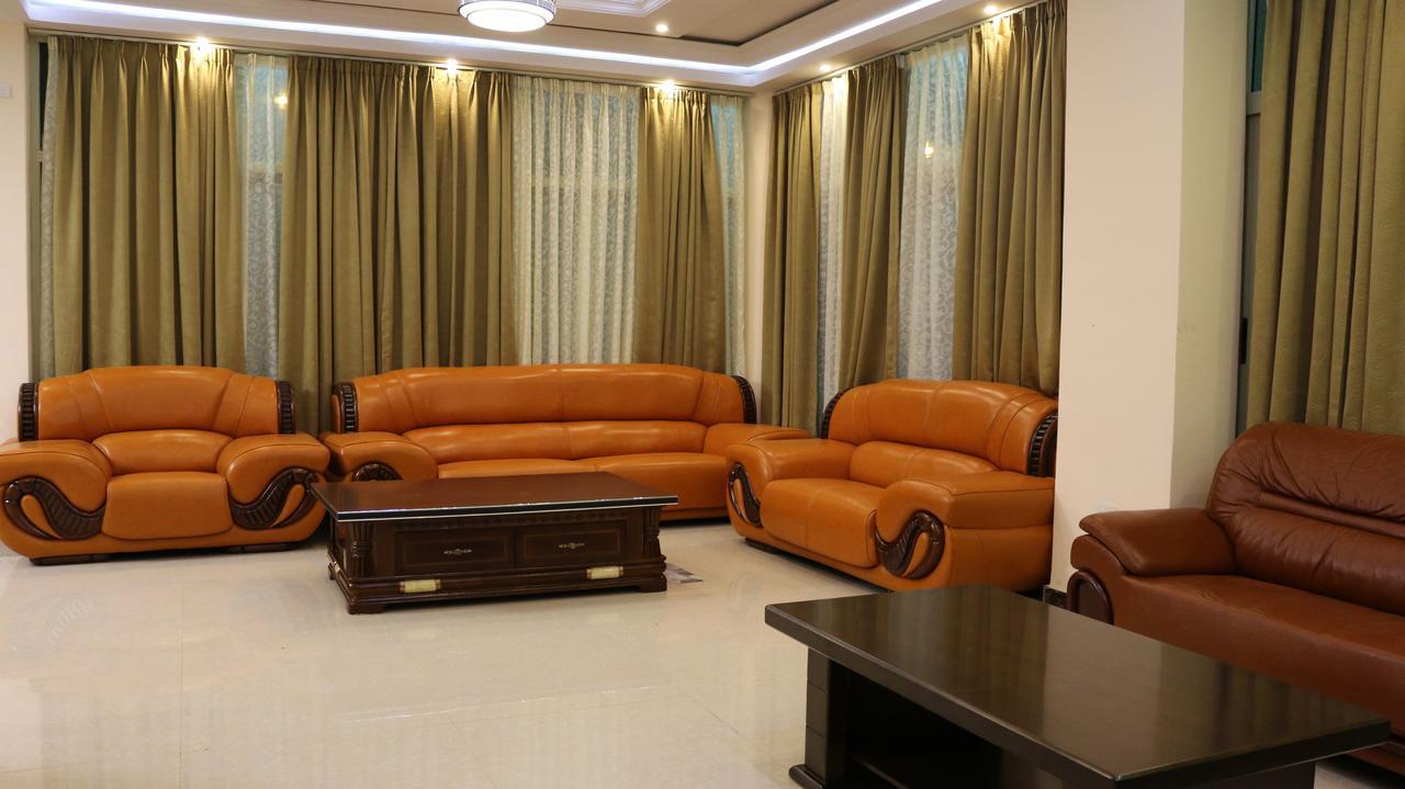 Solyana Hotel บาเฮอร์ดาร์ ภายนอก รูปภาพ