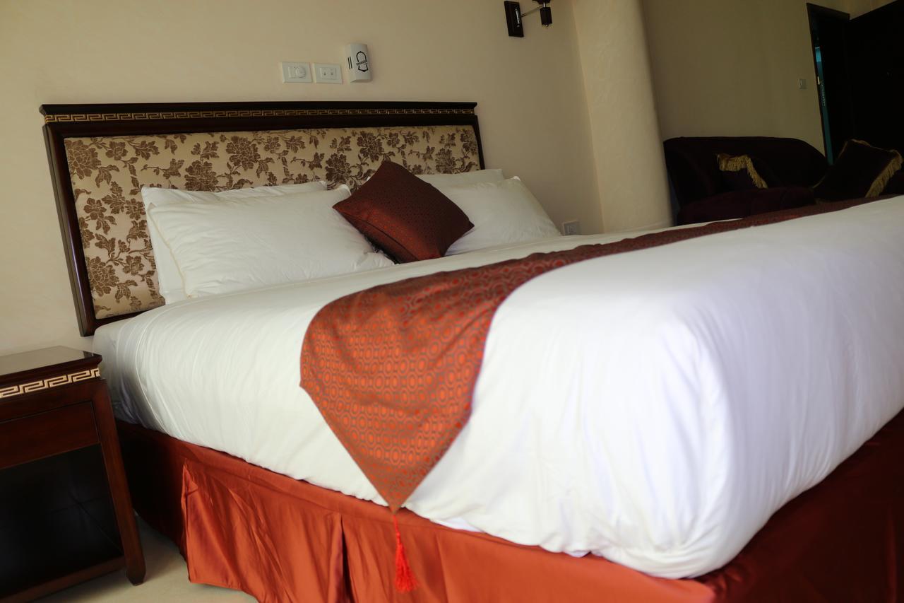 Solyana Hotel บาเฮอร์ดาร์ ภายนอก รูปภาพ