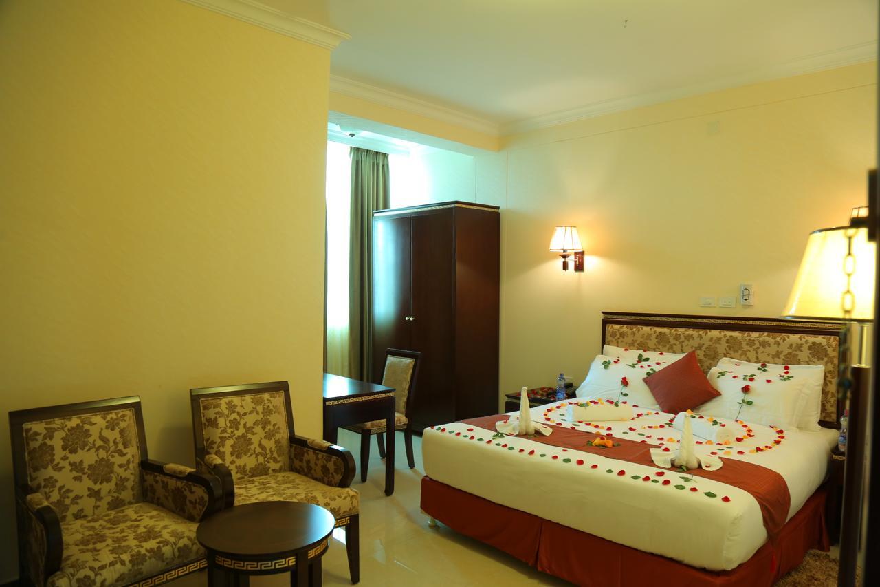 Solyana Hotel บาเฮอร์ดาร์ ภายนอก รูปภาพ