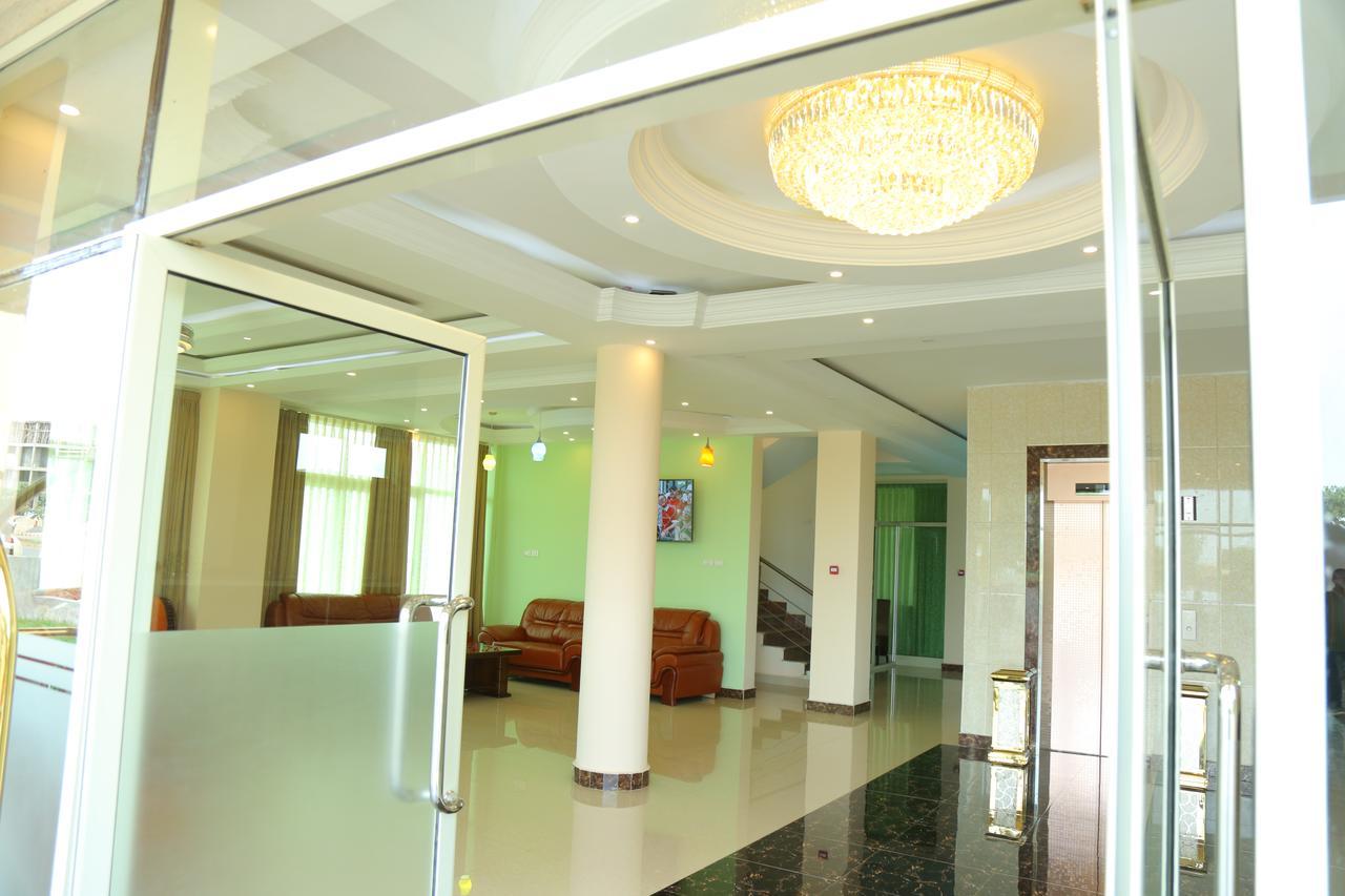 Solyana Hotel บาเฮอร์ดาร์ ภายนอก รูปภาพ