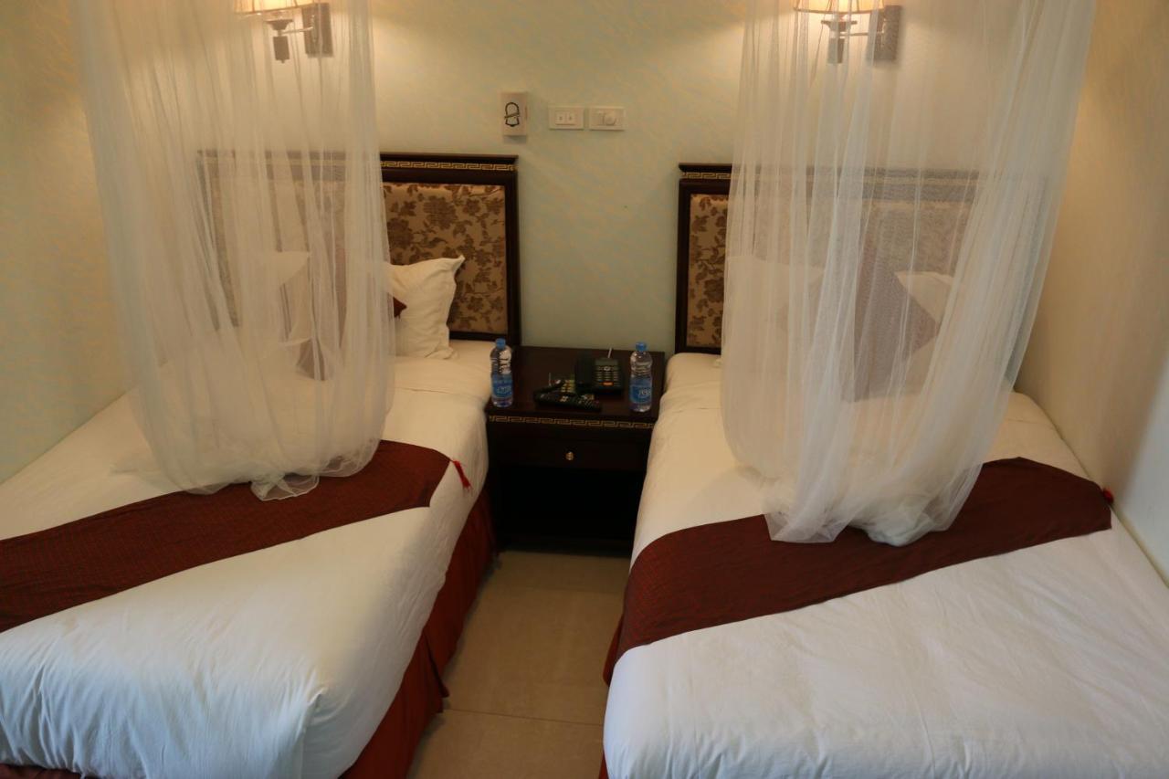 Solyana Hotel บาเฮอร์ดาร์ ภายนอก รูปภาพ
